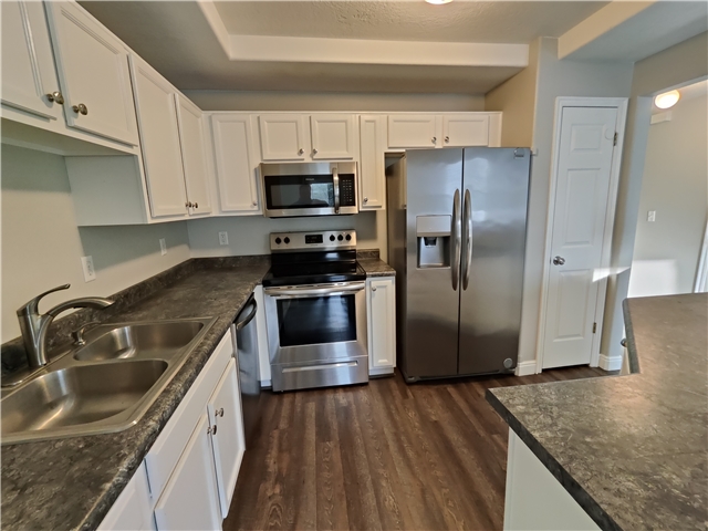 Draper Townhome: 14244 S Daisyfield Dr