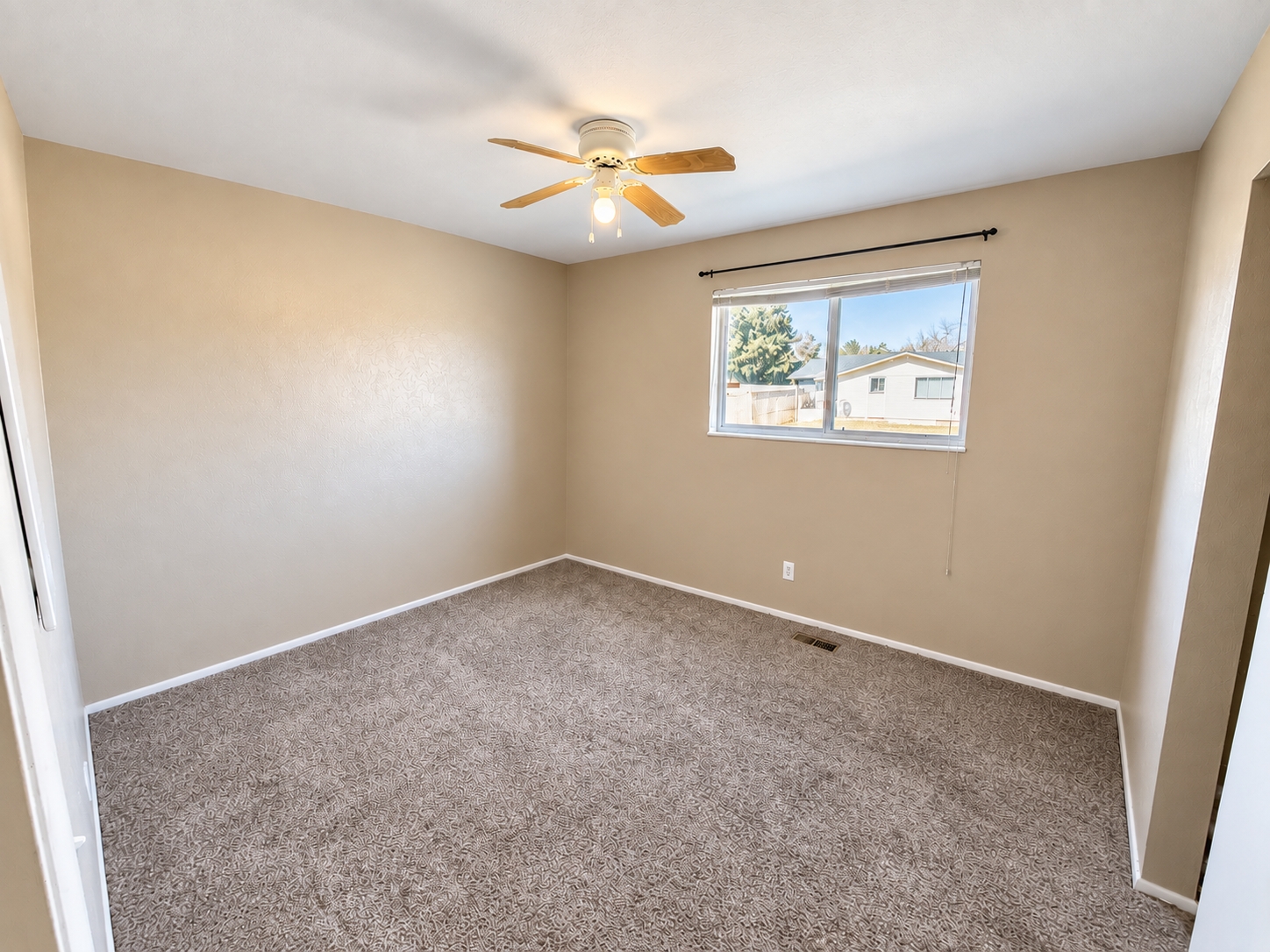 Orem Single Room: 811 S 75 E