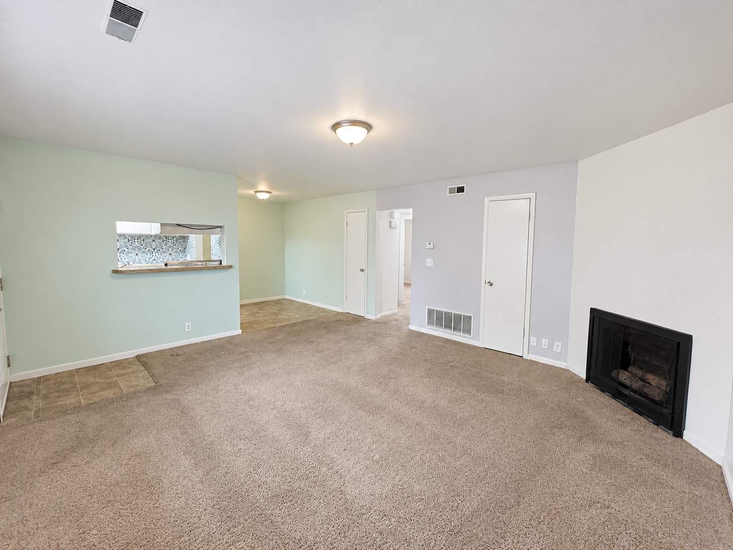 Murray Apartment: 4371 S Fairbourne Ave