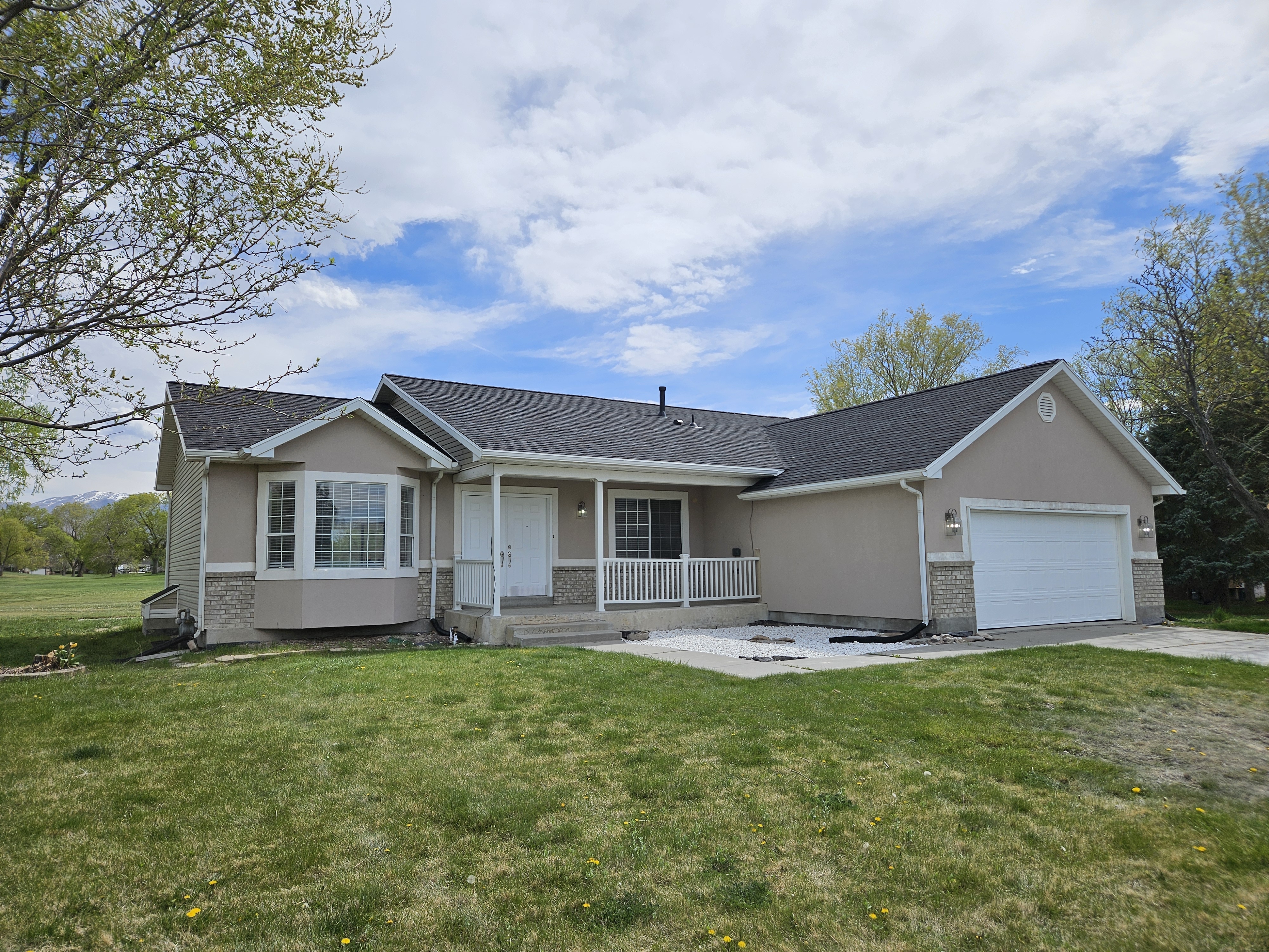 Tooele House: 822 Lakeview