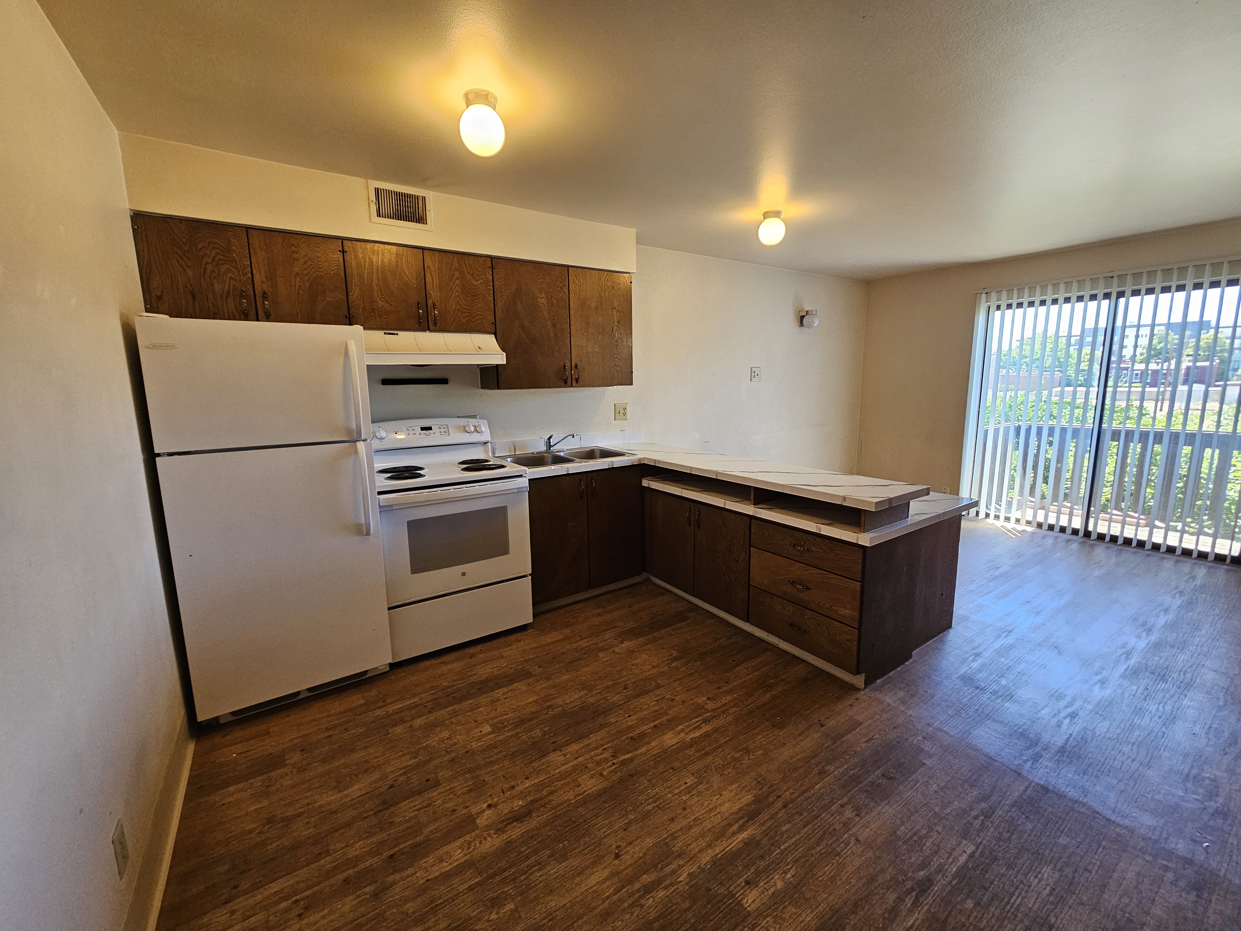 Salt Lake City Apartment: 320 S 700 E