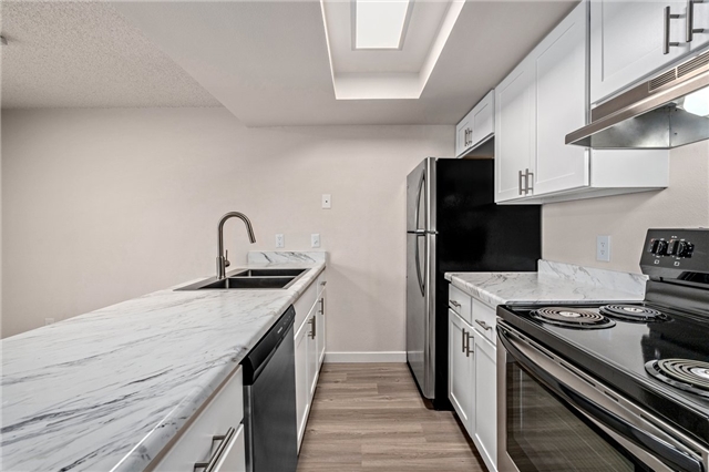 Midvale Apartment: 7155 S High Tech Dr