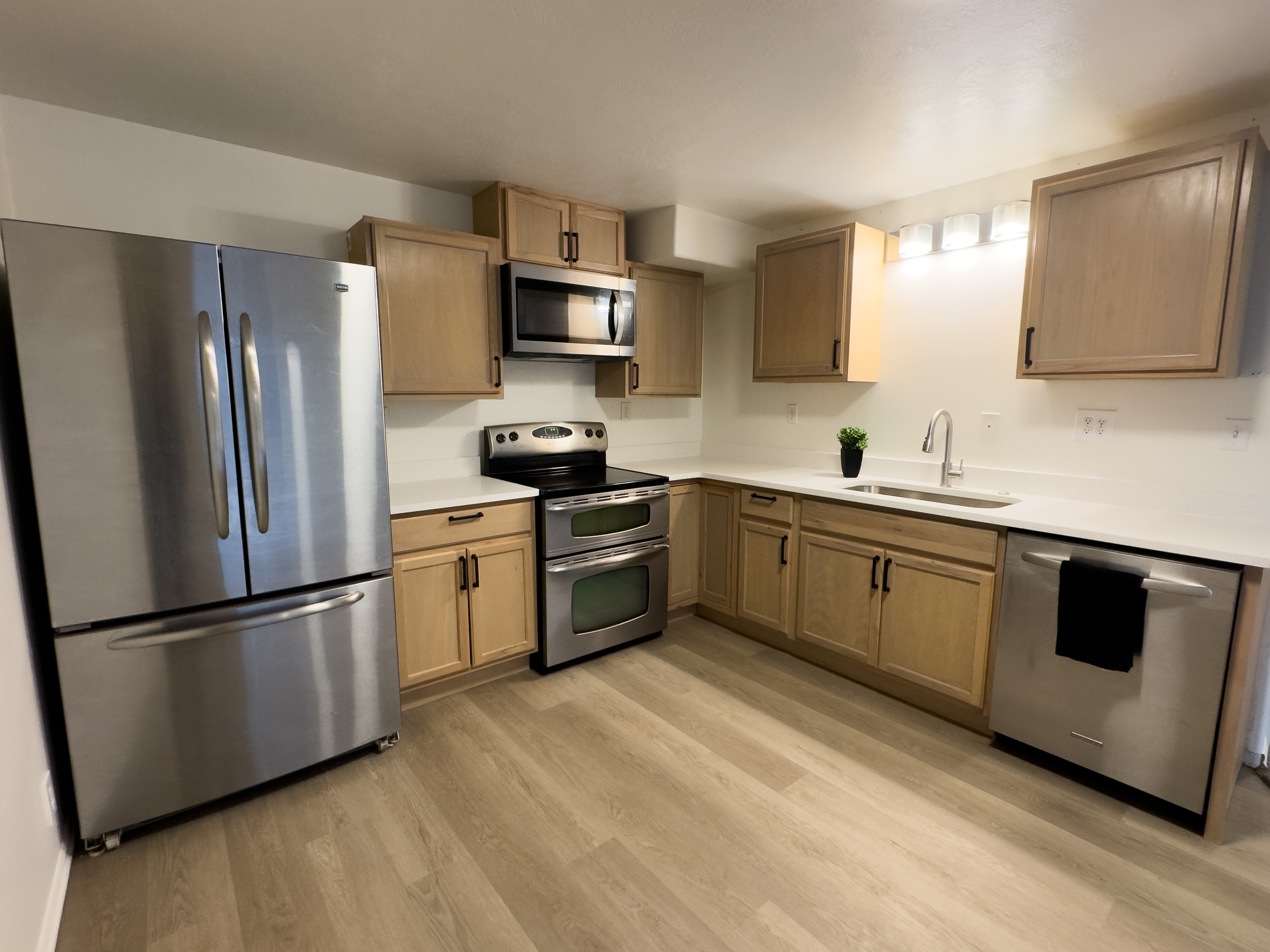 West Jordan In-Law/Basement: 9203 S Holly Lily Ln