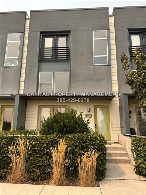 South Jordan Townhome: 4578 W South Jordan Pkwy