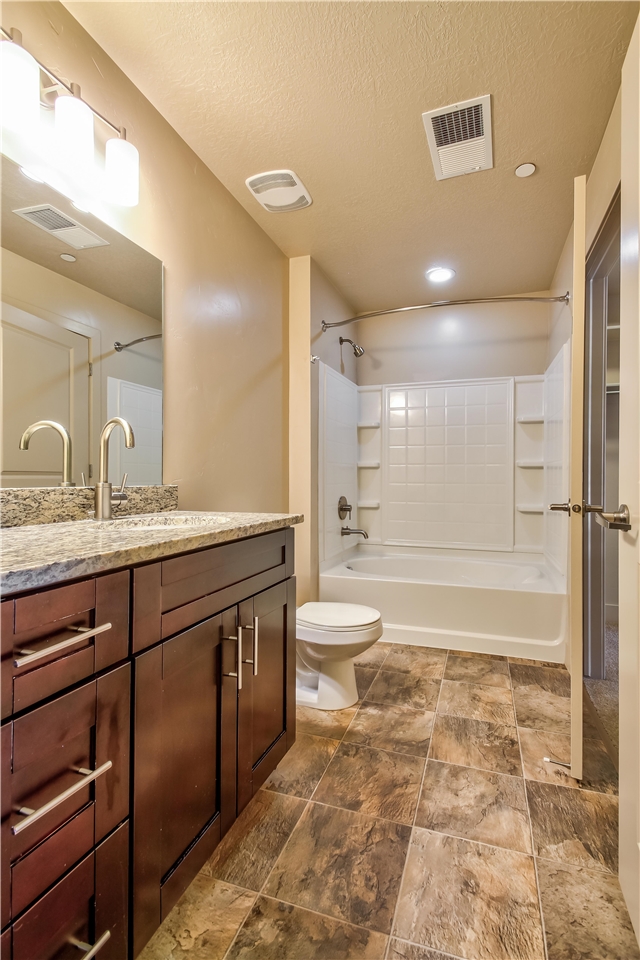 Legacy Crossing Apartment For Rent At 1162 W 200 N