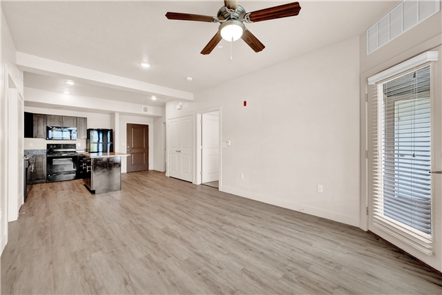 Centerville Apartment: 1162 W 200 N