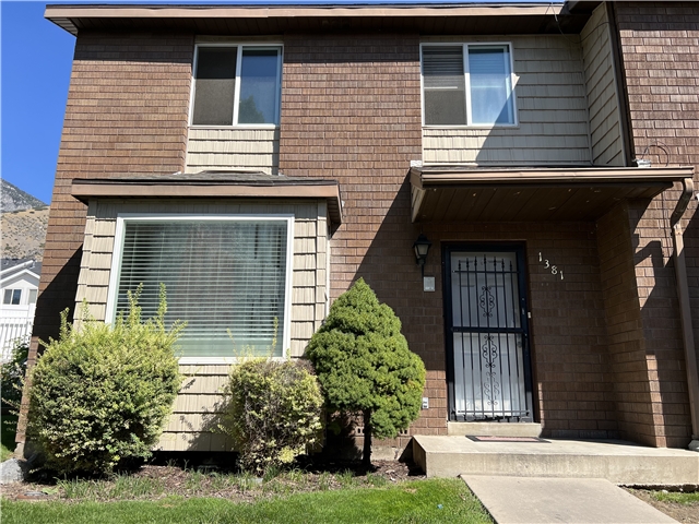 Provo Townhome: 1381 S 1420 E