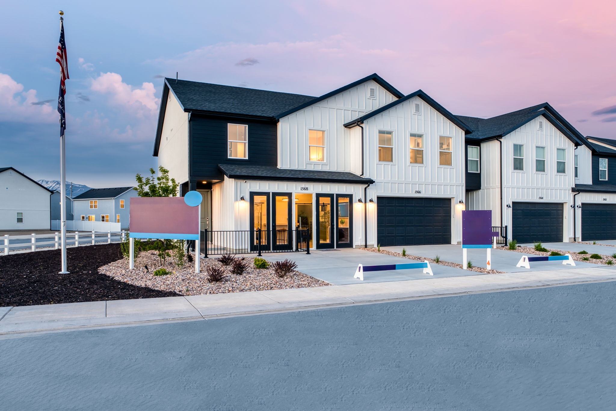 Salem Townhome: 1566 N Summer Springs Cv