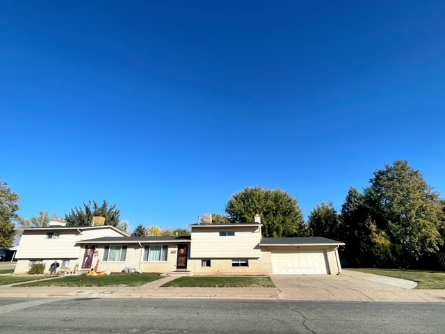 Roy House: 5436 S 2050 W