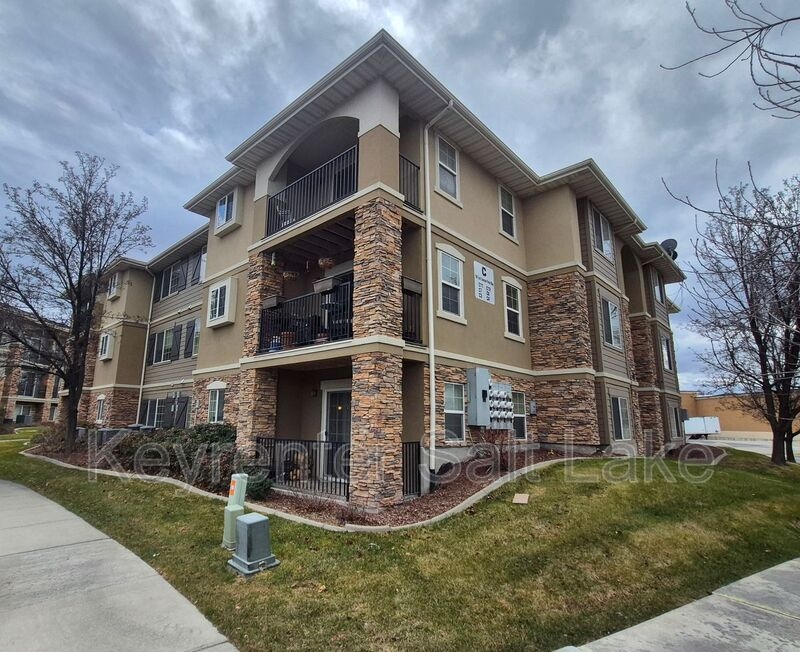 Draper Condo: 184 E Spencer Peak Way