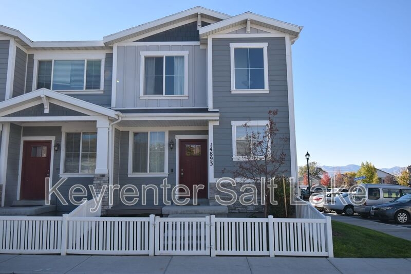 Riverton Townhome: 14893 S Thunder Horse Ln