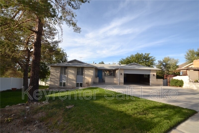 Salt Lake City Townhome: 1903 E Grandeur Dr