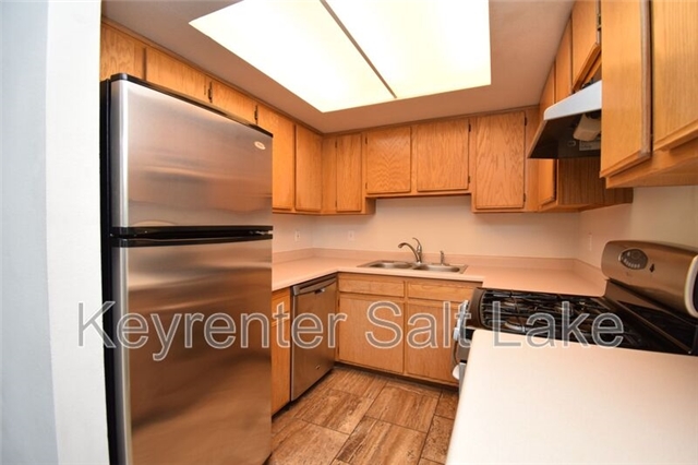 Salt Lake City Condo: 531 S 900 E