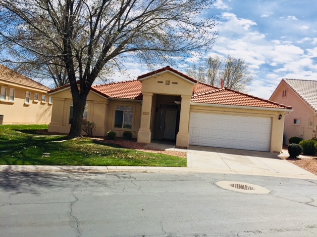 Washington House: 831 Whiptail Way