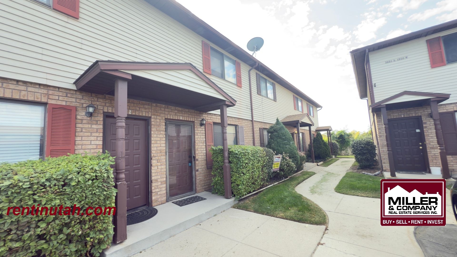 West Valley Townhome: 3693 S. 1950 W. #3