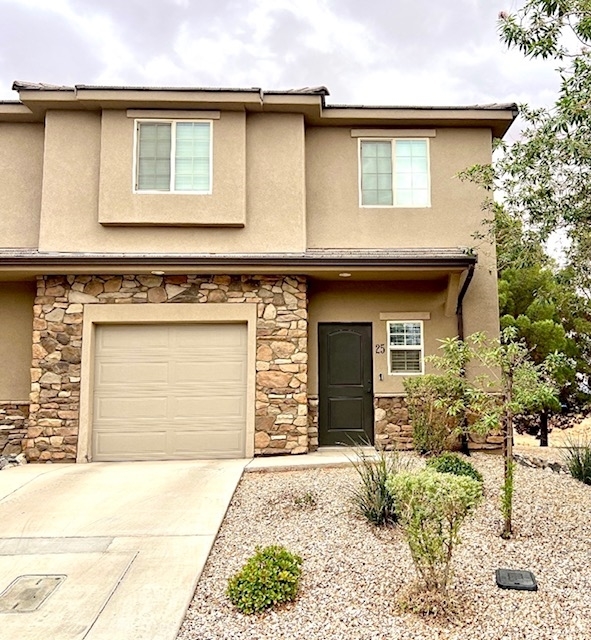 Washington Townhome: 290 Buena Vista Blvd