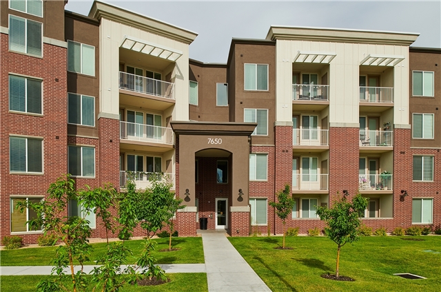 Midvale Apartment: 7690 S Center Sq