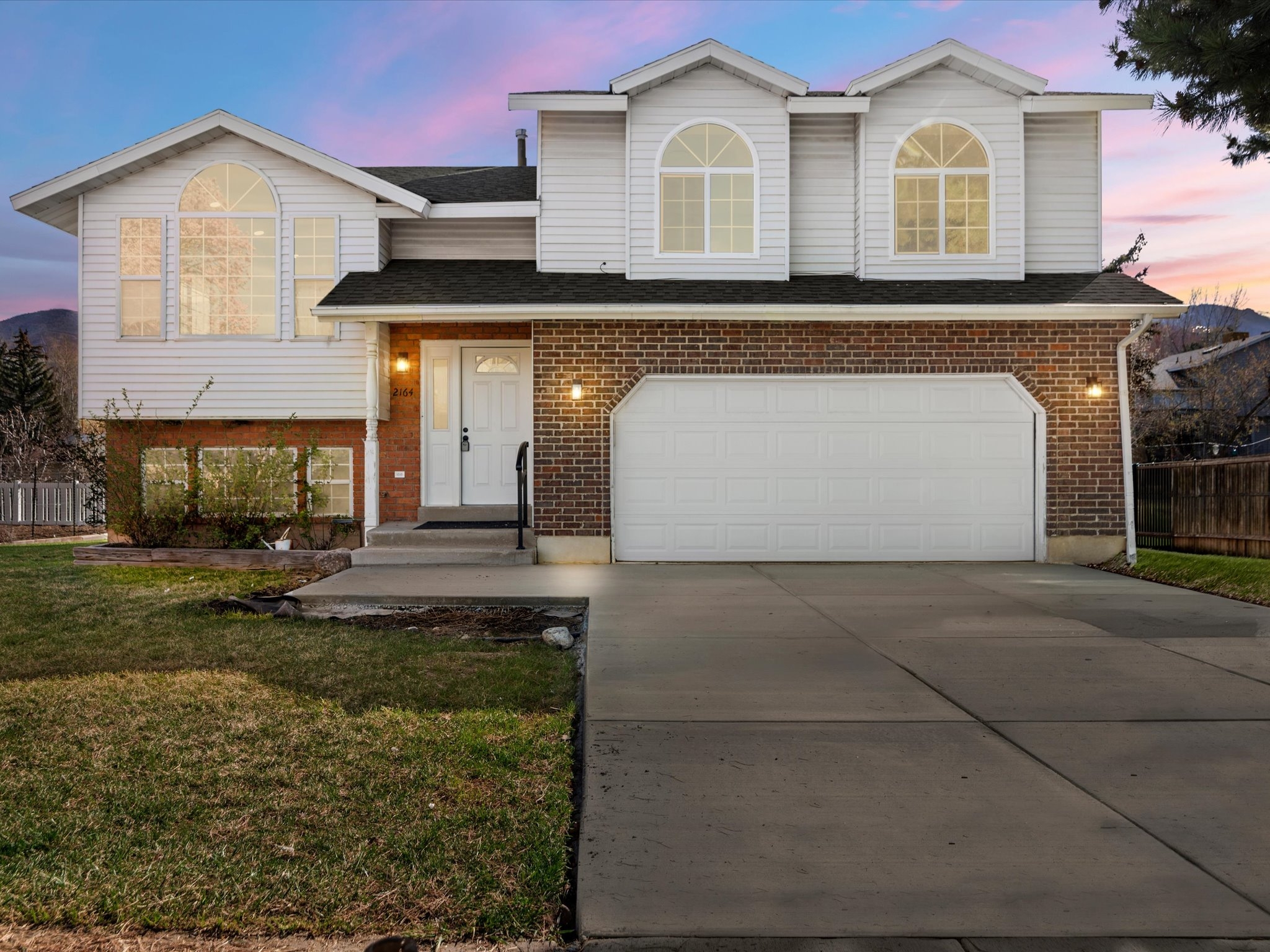 Layton House: 2164 N 1450 E