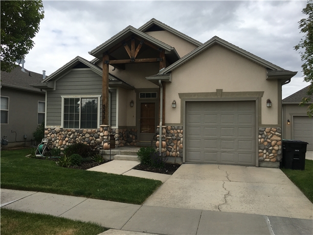 West Jordan House: 5232 W Ranches Loop Rd