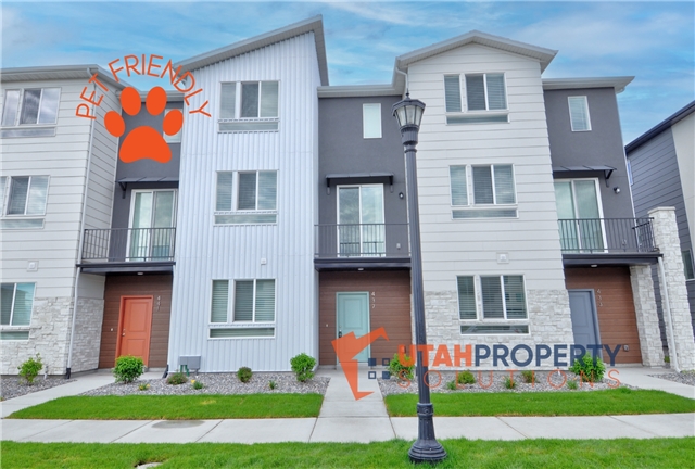 American Fork Townhome: 437 S 960 W