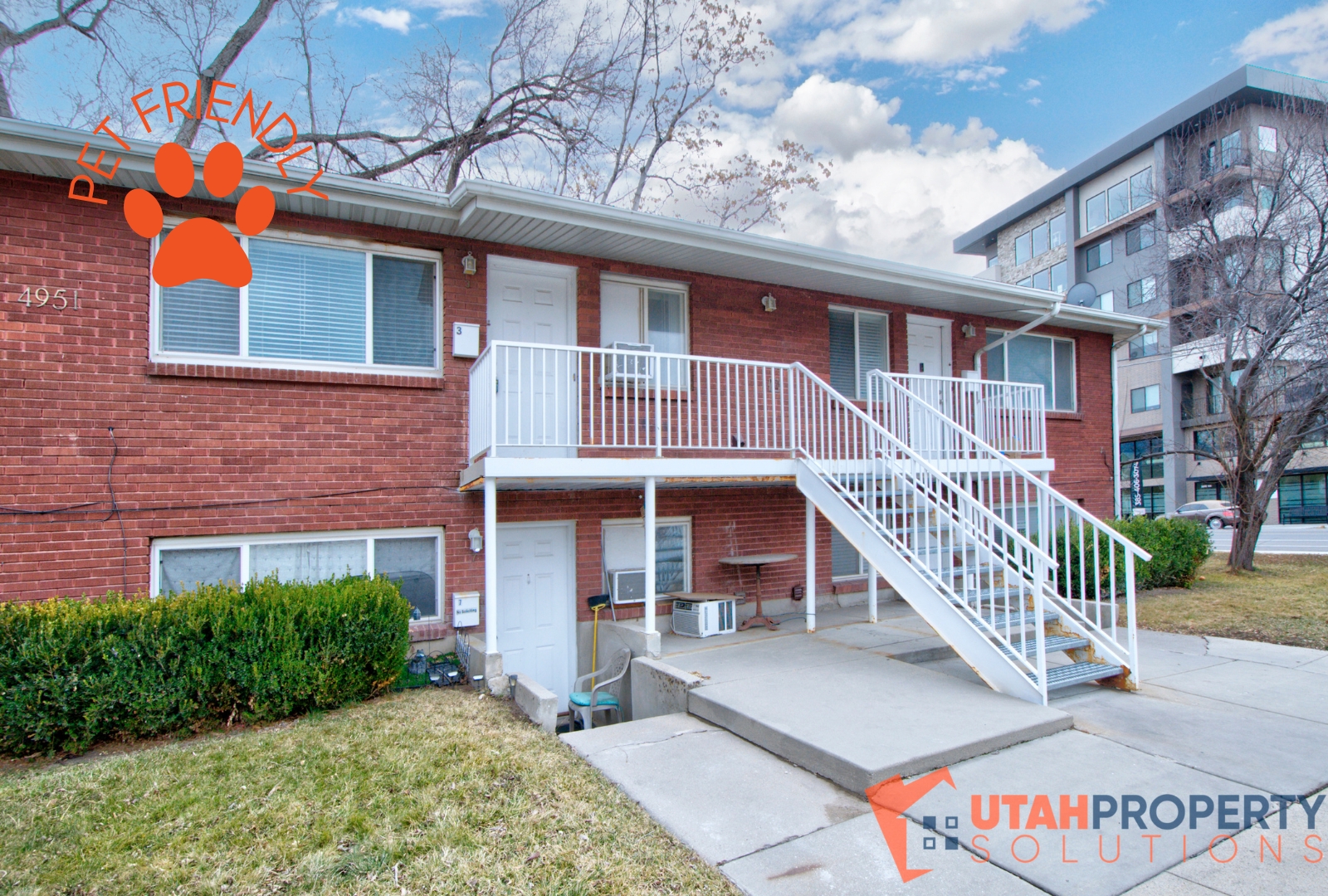 Murray Apartment: 4951 S Center St