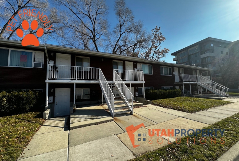 Murray Apartment: 4951 S Center St