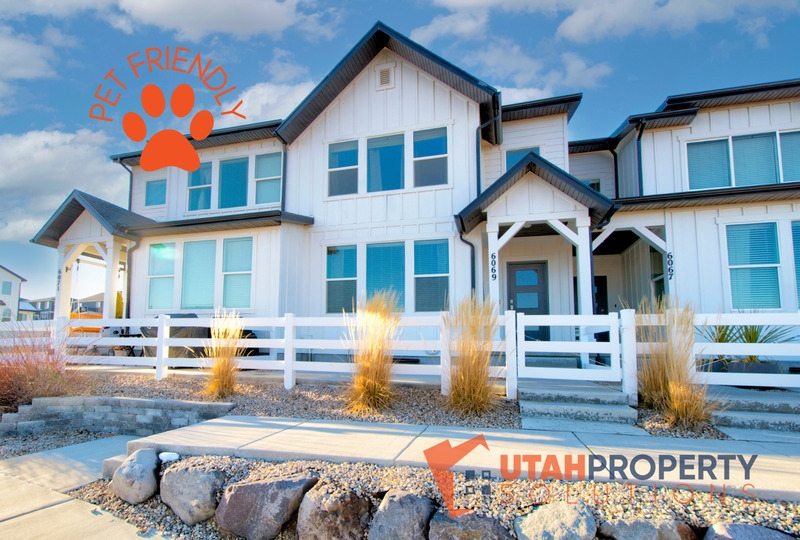 West Jordan Townhome: 6069 W Olivine River Ln