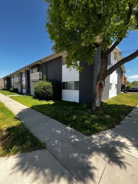 West Valley City Apartment: 2640 W 3800 S
