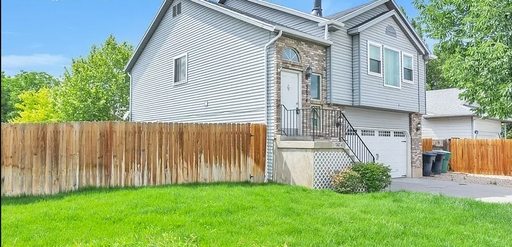 Salt Lake City House: 5674 S Magic Isle Ln