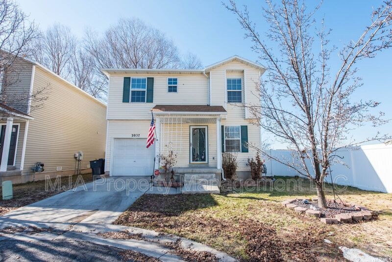 Clearfield House: 2037 N 2125 W