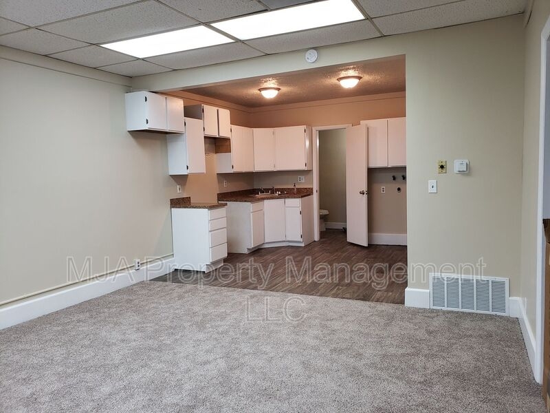 Provo Apartment: 972 W Center St