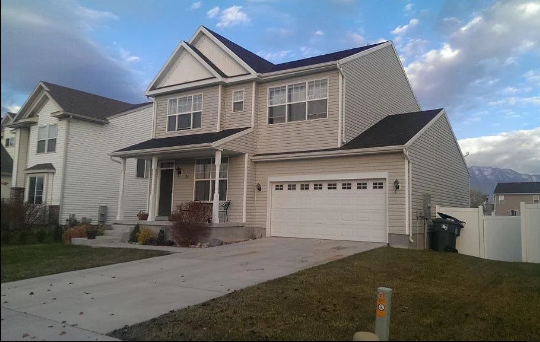 Lehi House: 31 N Kintail St