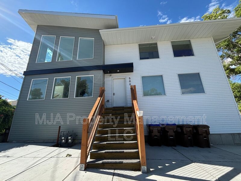 Midvale Multiplex: 498 E Fort Union Blvd