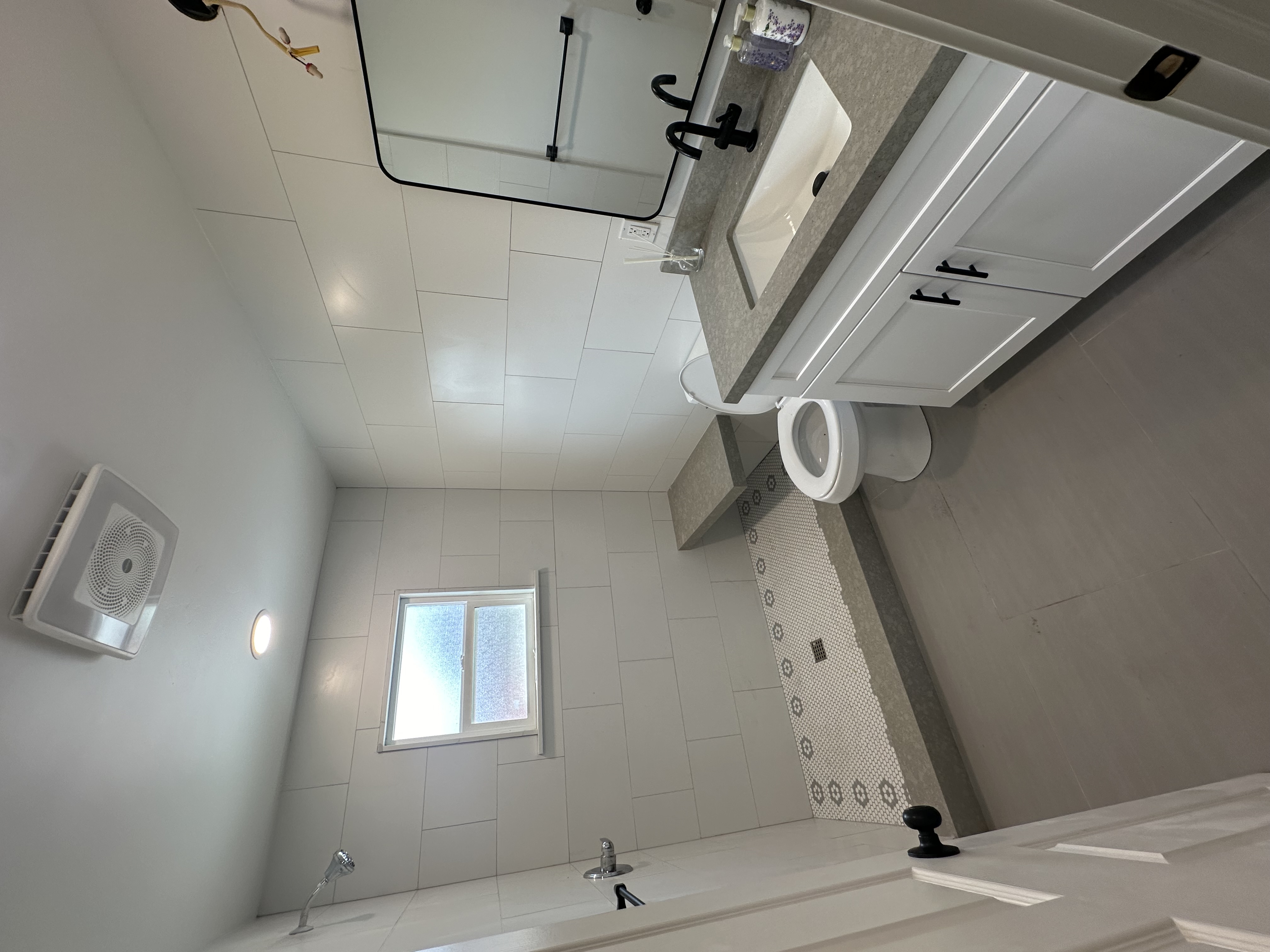 Salt Lake City House: 651 W 5900 S