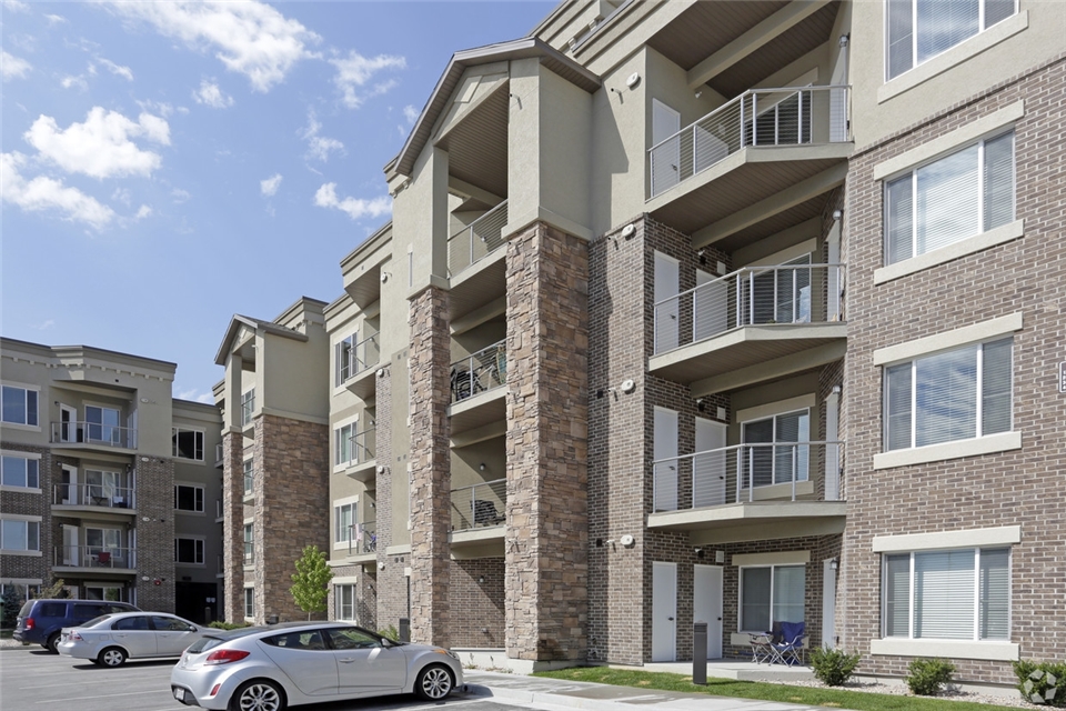 Jordan Station Apartment for rent at 10464 S Jordan Gateway, South