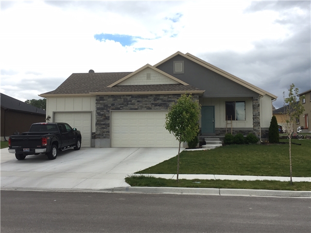 Salem House: 1734 N 290 E