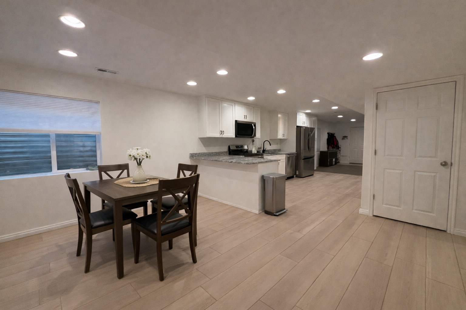 South Jordan In-Law/Basement: 9984 S Eden Point Cir