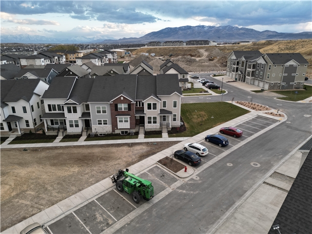 Lehi Single Room: 1409 N 3860 W