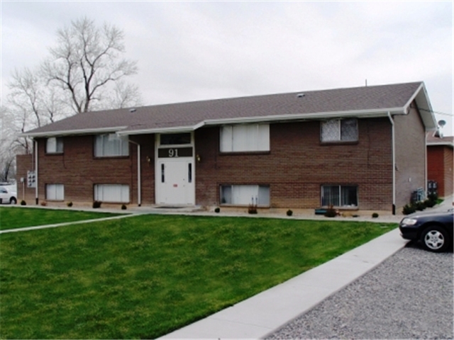 Springville Apartment: 91 W 700 S