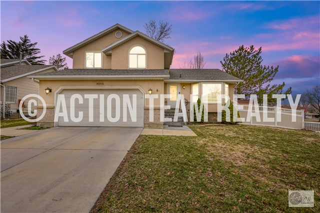 Sandy House: 8004 S Old Barn Dr