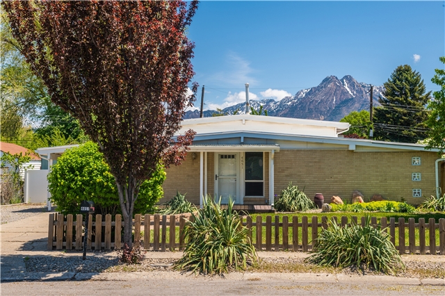 Salt Lake City House: 4651 S Green Valley Dr