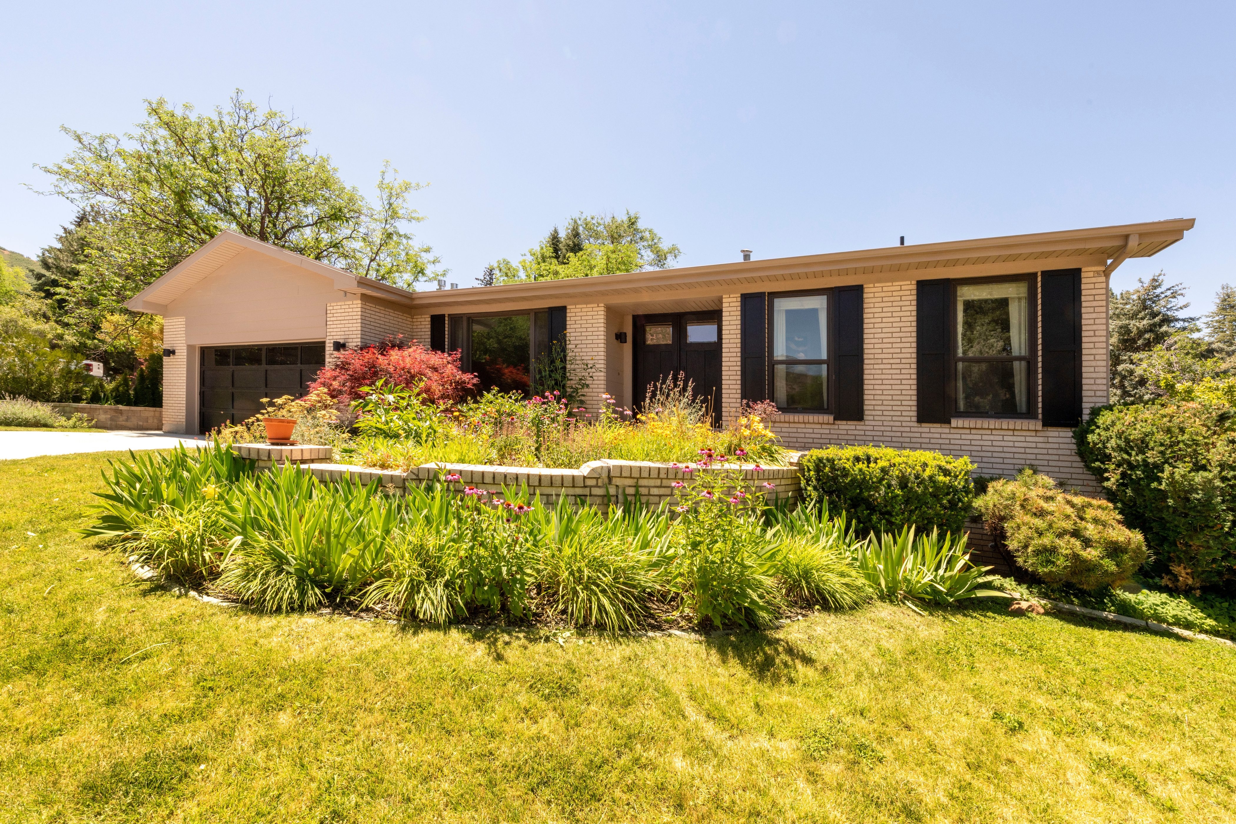 Salt Lake City House: 1362 S Embassy Way