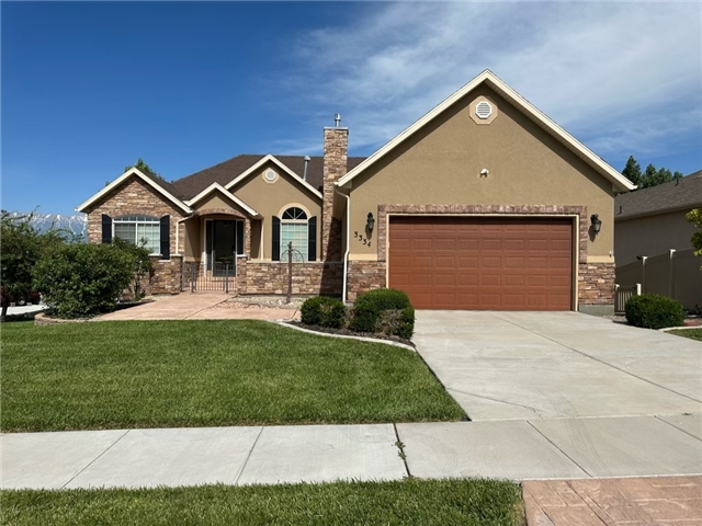 Saratoga Springs House: 3334 S Peregrine Trl