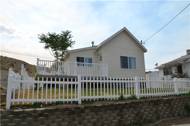 Price Townhome: 815 N 100 E