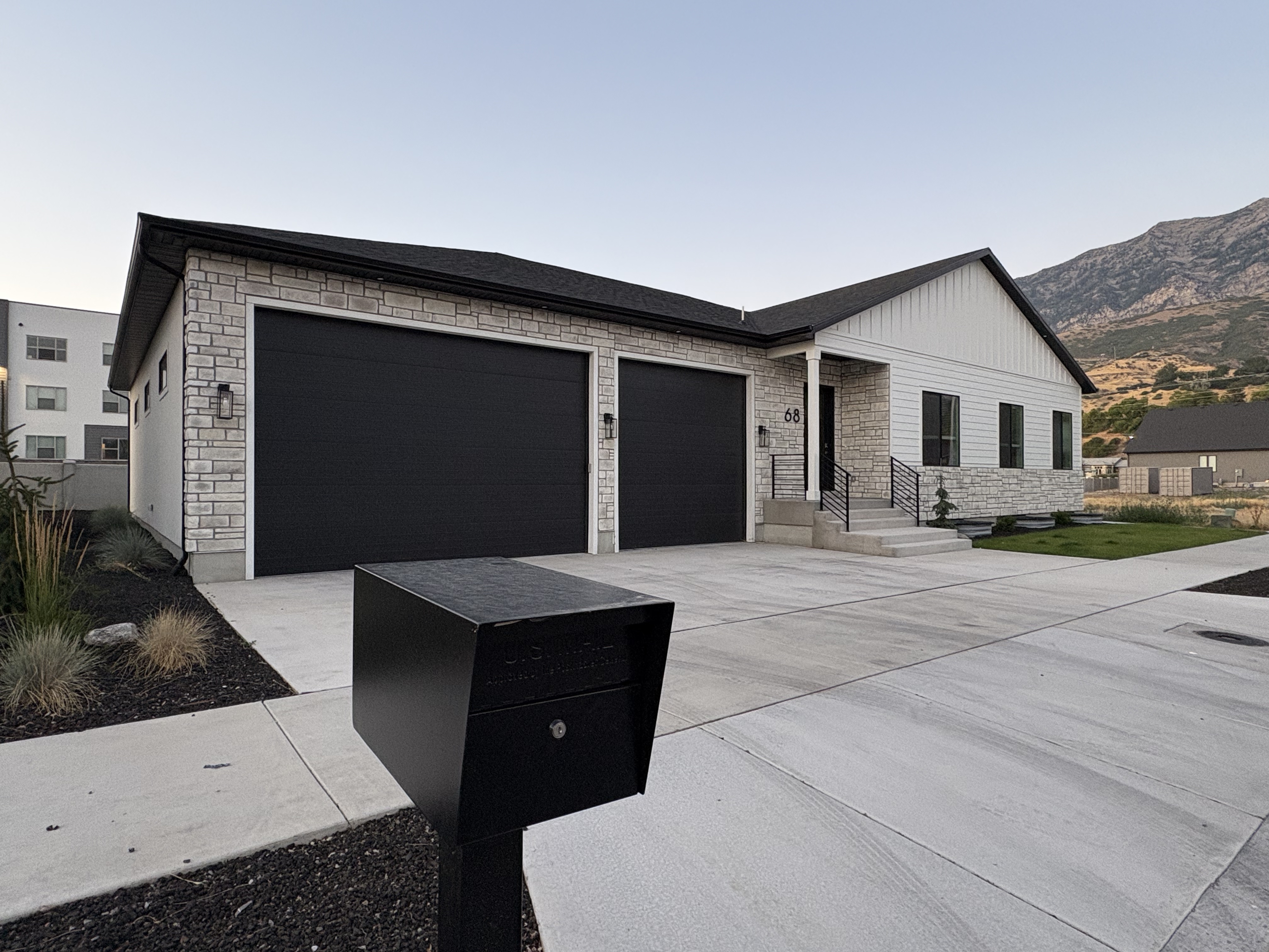 Provo House: 68 W 4750 N