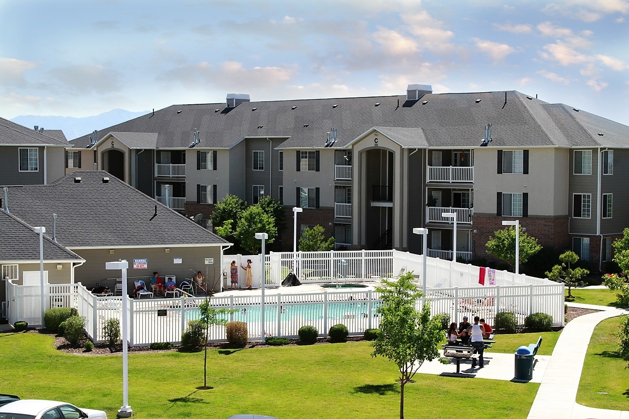 Foxboro Terrace Apartment for rent at 882 Foxboro Dr, North Salt Lake