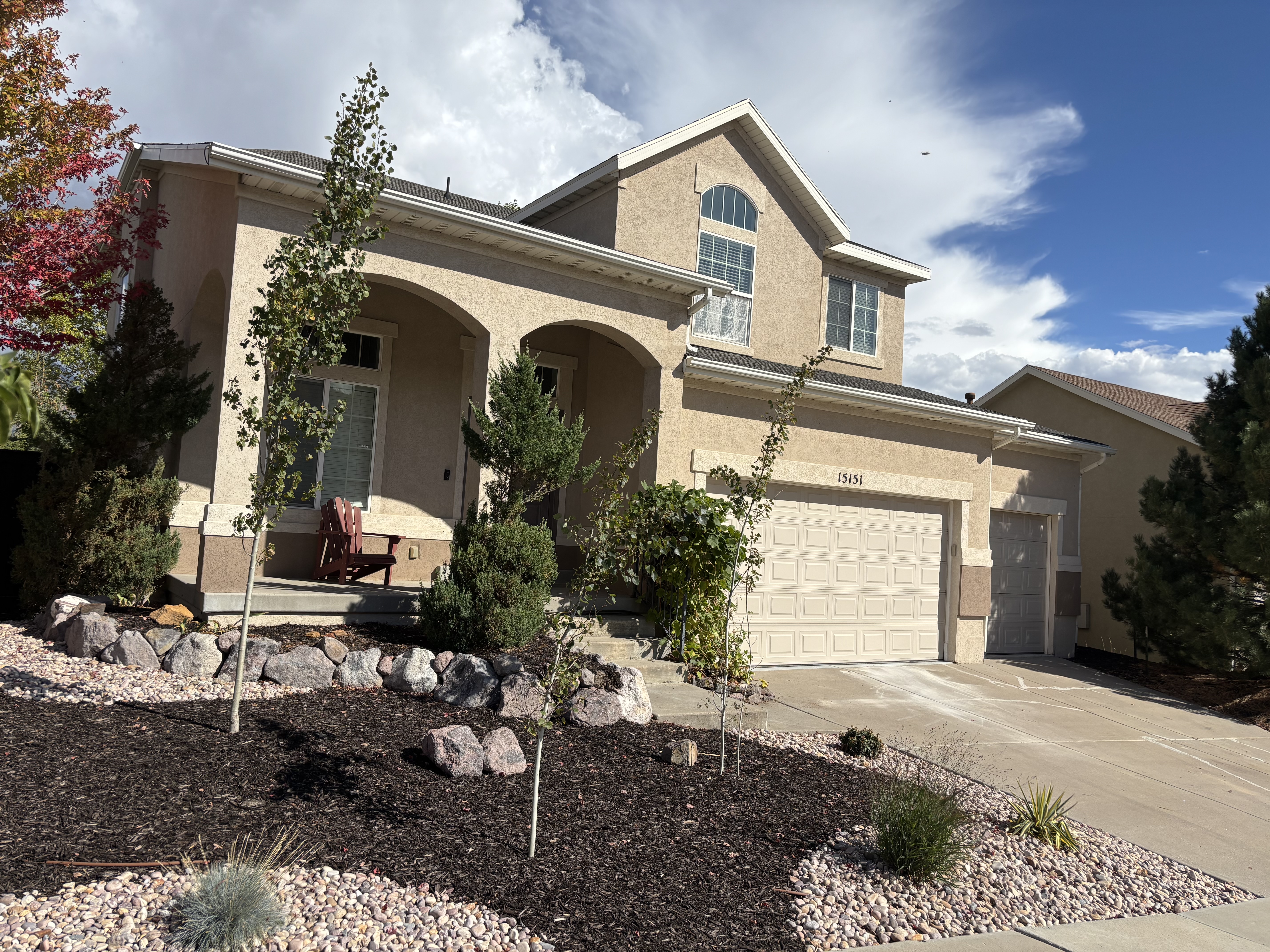 Draper House: 15151 S Eagle Chase Dr