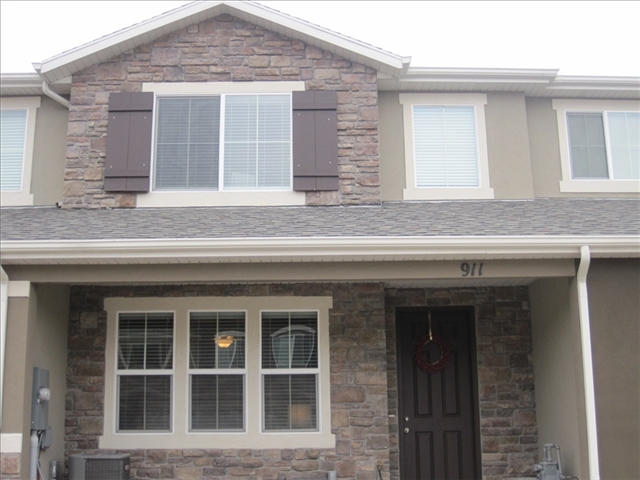 North Salt Lake Townhome: 911 Halstead Dr