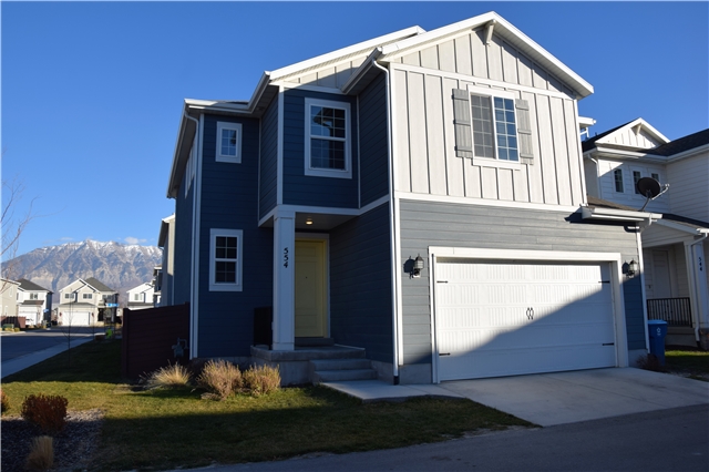 Vineyard Single Room: 554 N 60 W