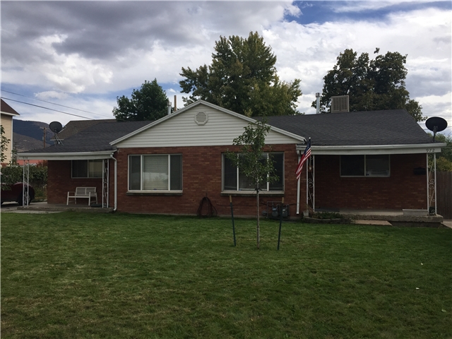 Layton Townhome: 974 Egan St